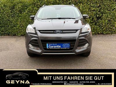 Grau Gebraucht 2016 Ford Kuga Titanium SUV | 13.399 € (Fairer Preis)