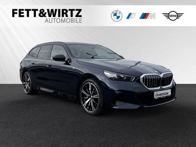 Bmw individual tansanitblau metallic metallic Gebraucht 2025 BMW 550e M Sport Kombi | 77.400 € (Guter Preis)
