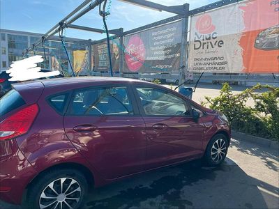 Usata Ford Fiesta 82 CV (60 kW) 2009 Rosso Utilitaria