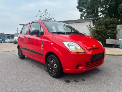 Gebraucht Chevrolet Matiz 51 PS (37 kW) 2009 Rot Kleinwagen