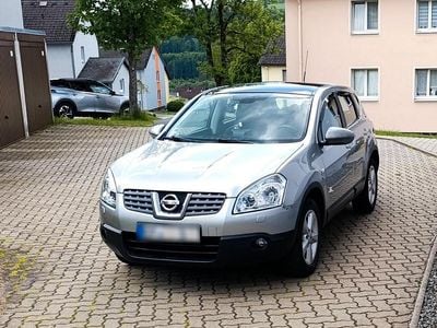 Second-hand Nissan Qashqai Tekna 141 CP (103 kW) 2008 Argintiu SUV