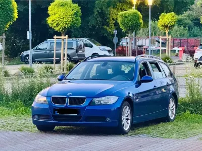 Gebraucht BMW 318 143 PS (105 kW) 2008 Blau Kombi