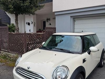 Begagnad Mini Cooper 98 HK (72 kW) 2011 Beige Halvkombi