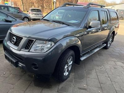 Gebraucht Nissan Navara Platinum 190 PS (139 kW) 2015 Blau Pickup