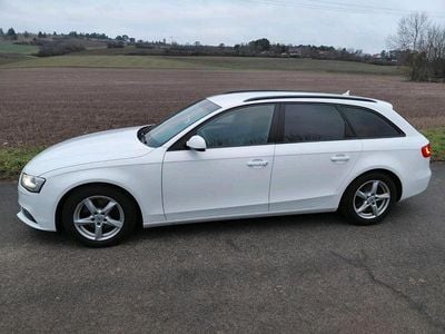 Weiß Gebraucht 2015 Audi A4 Kombi | 9.500 € (Guter Preis)