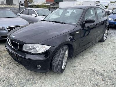 Gebraucht BMW 116 116 PS (85 kW) 2006 Schwarz Kleinwagen