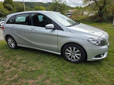 Mercedes B180