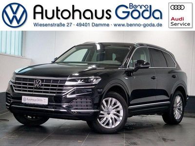 Grenadillschwarz (metallic) Gebraucht 2022 VW Touareg Elegance SUV | 42.950 € (Fairer Preis)