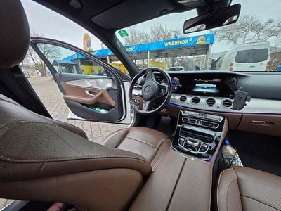 Second-hand Mercedes E220 Exclusive 194 CP (142 kW) 2017 Alb Break