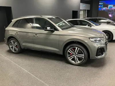 Gebraucht Audi Q5 S-Line 204 PS (150 kW) 2024 Grau SUV