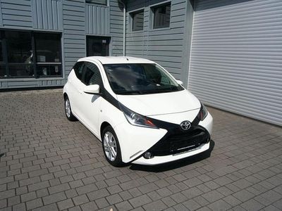 Usata Toyota Aygo X-play 69 CV (50 kW) 2016 Bianco Utilitaria