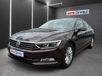 Gebraucht VW Passat Comfortline 125 PS (91 kW) 2015 Crimson red metallic Limousine