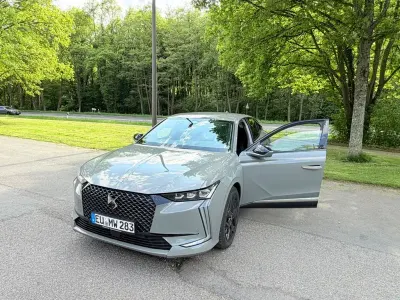 Gebraucht DS Automobiles DS4 Performance Line Plus 181 PS (133 kW) 2022 Grau SUV
