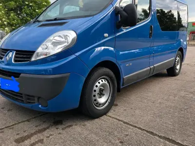Gebraucht Renault Trafic 118 PS (86 kW) 2012 Braun Van / Kleinbus
