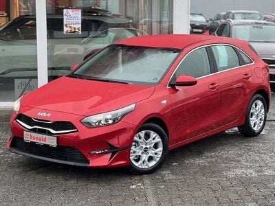Rot Gebraucht 2024 Kia Ceed Vision Kleinwagen | 24.880 € (Fairer Preis)