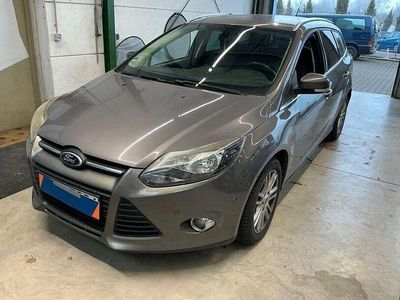 Usata Ford Focus Champions Edition 125 CV (91 kW) 2012 Marrone Berlina