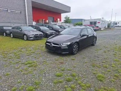 Gebraucht Mercedes A180 Edition 116 PS (85 kW) 2021 Schwarz Limousine