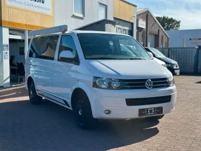Gebraucht VW Multivan 114 PS (83 kW) 2015 Candyweiss Van / Kleinbus