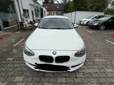 Gebraucht BMW 114 102 PS (75 kW) 2013 Weiß Kleinwagen