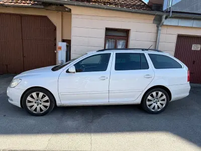 Brugt Skoda Octavia Family 140 HK (102 kW) 2012 Hvid Stationcar