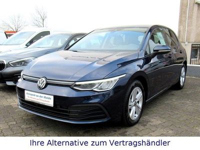 Gebraucht VW Golf VII Life 150 PS (110 kW) 2021 Blau Kleinwagen