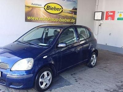 Usata Toyota Yaris 65 CV (47 kW) 2004 Blu Berlina