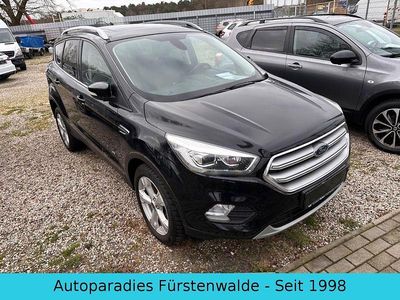 Gebraucht Ford Kuga Titanium 179 PS (131 kW) 2017 Schwarz SUV