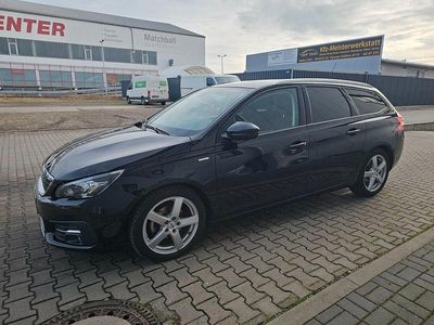 Gebraucht Peugeot 308 SW Style 131 PS (96 kW) 2018 Schwarz Kombi