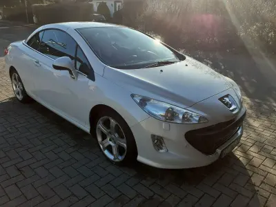 Gebraucht Peugeot 308 CC Platinum 140 PS (102 kW) 2009 Weiß Cabrio