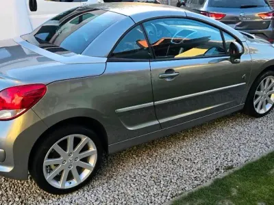 Gebraucht Peugeot 207 CC 120 PS (88 kW) 2010 Grau Cabrio