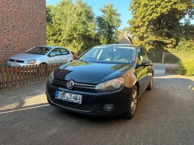 Gebraucht VW Golf VI Style 105 PS (77 kW) 2011 Schwarz Limousine