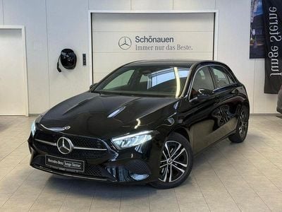 Lack kosmosschwarz Gebraucht 2024 Mercedes A180 Progressive Limousine | 26.590 € (Guter Preis)