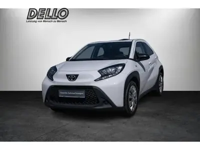 Gebraucht Toyota Aygo X Play 72 PS (52 kW) 2023 Weiß SUV