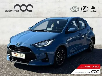 Second-hand Toyota Yaris Hybrid Team 116 CP (85 kW) 2022 Albastru Hatchback