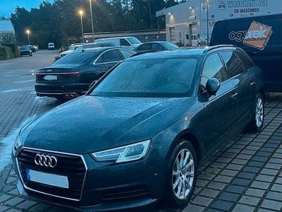 Gebraucht Audi A4 150 PS (110 kW) 2018 Grau Kombi