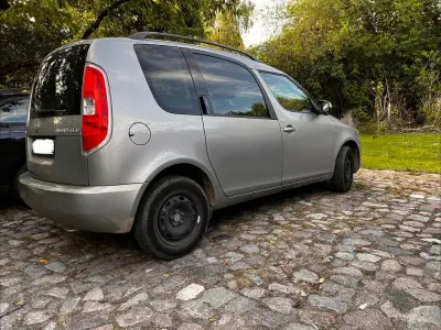 Gebraucht Skoda Roomster Ambition 86 PS (63 kW) 2014 Gelb Van / Kleinbus