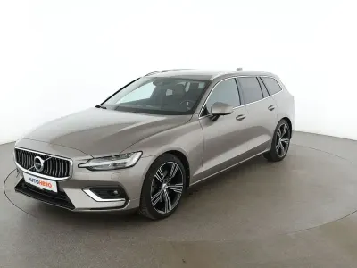 Gebraucht Volvo V60 Inscription 310 PS (228 kW) 2018 Grau Kombi