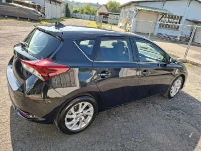 Gebraucht Toyota Auris Comfort 116 PS (85 kW) 2017 Schwarz Limousine