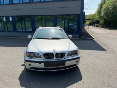 Gebraucht BMW 318 143 PS (105 kW) 2001 Silber Kombi