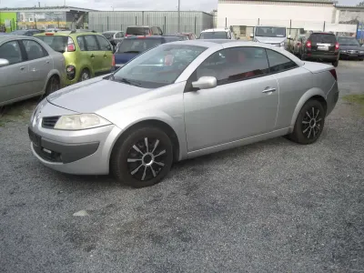 Gebraucht Renault Mégane Cabriolet Avantage 131 PS (96 kW) 2006 Platingrau Cabrio