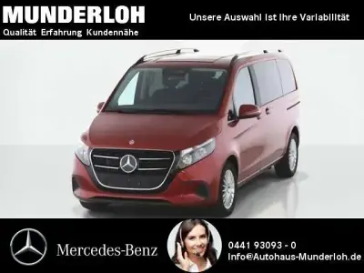 Gebraucht Mercedes V220 163 PS (119 kW) 2025 Rot Van / Kleinbus