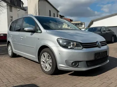 Gebraucht VW Touran 116 PS (85 kW) 2013 Silber Van / Kleinbus