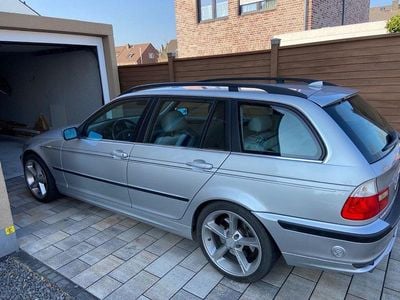 BMW 330