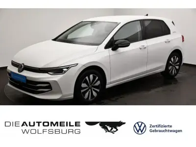 Second-hand VW Golf VIII Goal 150 CP (110 kW) 2025 Alb Berlinǎ