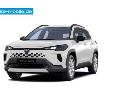 Neu Toyota Corolla Cross Comfort 140 PS (102 kW) 2026 Schneeweiã  stoff  schwarz SUV