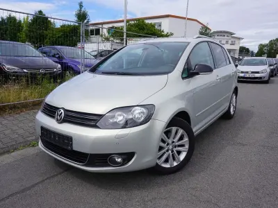 Gebraucht VW Golf VI Style 122 PS (89 kW) 2011 Gold Kleinwagen