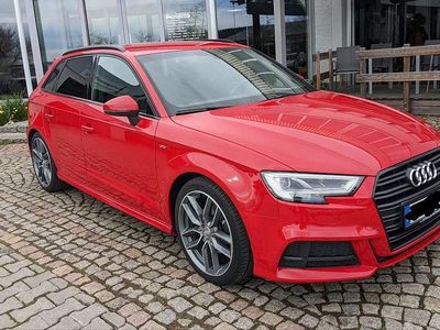 Gebraucht Audi A3 S-Line 150 PS (110 kW) 2019 Rot Limousine