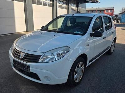 Gebraucht Dacia Sandero 75 PS (55 kW) 2009 Weiß Kleinwagen