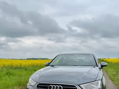 Używany Audi A3 S-Line 125 KM (91 kW) 2016 Szary Sedan/Limuzyna