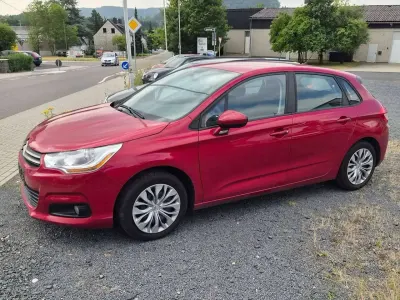 Gebraucht Citroën C4 Attraction 120 PS (88 kW) 2011 Farbe rot babylon Kleinwagen